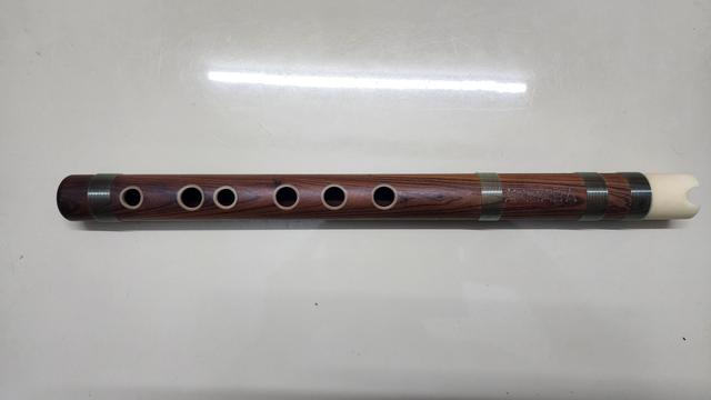 Aymara Quena with Bone Mouthpiece & Soundholes 1